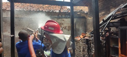 Rumah di Kecamatan Larangan Pamekasan Terbakar, Diduga Akibat Korsleting Listrik