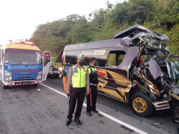 5 Warga Pasuruan Tewas Kecelakaan di Semarang, Berikut Identitasnya