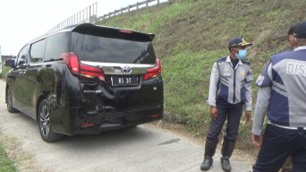 Mobil Rombongan Menteri Pertanian Kecelakaan Beruntun di Tol Mojokerto