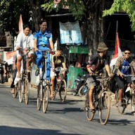 Kemeriahan Parade Sepeda Tua, Ribuan Onthelis Kunjungi Kota Pasuruan