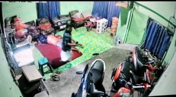 Pencuri Bersarung di Mojokerto Gasak Handphone dan Uang Rp2 Juta