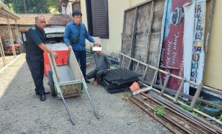 Pencuri Spesialis Pelat Besi di Mojokerto Dibekuk, Begini Cara Mereka Beraksi