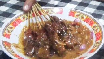 Mencicipi Kelezatan Sate Kambing H. Faqih, Kuliner Legendaris Jombang