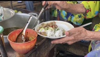 Mencicipi Soto Daging Legendaris di Pasar Takeran Magetan, Harganya Rp5 Ribu!