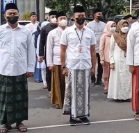 ASN di Jombang Sarungan Jelang Peringatan Hari Santri