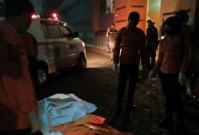 Motif Wanita yang Bunuh Diri dari TP Surabaya itu Bikin Nyesek