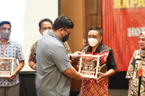 Mas Dhito Apresiasi 4 Kecamatan di Kediri Atas Capaian Realisasi PBB-P2