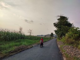 Mas Dhito Realisasikan Perbaikan Akses Jalan Menuju Desa Wisata Keling