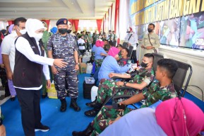 Bangganya Khofifah dengan Bhakti TNI: Cegah Stunting hingga Penguatan UMKM Jatim