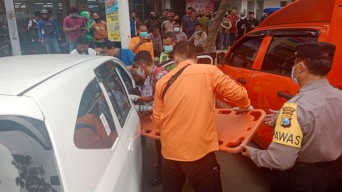 Disangka Tertidur, Pria Surabaya Meninggal Dunia Dalam Mobil saat Parkir