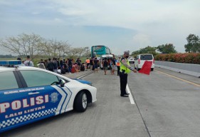 Kronologis Kecelakaan Bus Tabrak Truk di Tol Jombang, Libatkan 3 Kendaraan