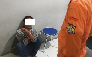 Aksi Nekat Jambret Rampas HP Petugas BPBD Surabaya