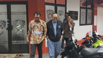 Senyum Dirut PT LIB Usai Diperiksa Lagi atas Tragedi Kanjuruhan