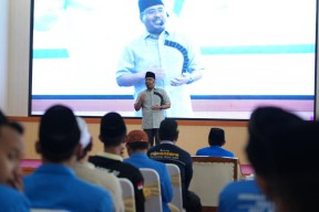 Pemaparan Keren Anwar Sadad saat Menjawab Pertanyaan Kocak Mahasiswa