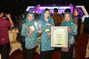 Ketua Forikan Trenggalek Novita Hardini Raih Juara 2 Lomba Masak Ikan Jatim