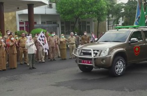 Bupati Bojonegoro Berangkatkan Kirab Pataka Jer Basuki Mawa Beya, Ini Harapannya