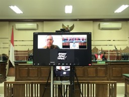 Pledoi Kasus Dugaan Suap, Kuasa Hukum Itong: Kesimpulan JPU Prematur