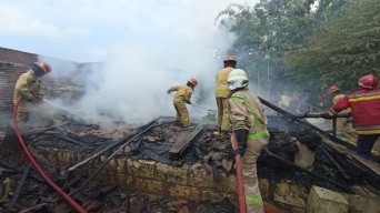 Rumah dan Tempat Oven Tembakau Ludes Dilalap Si Jago Merah
