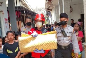 Mayat Bayi dalam Kantong Plastik Gegerkan Warga Blimbing, Kota Malang