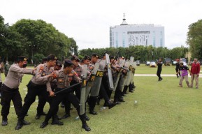 Polres Bojonegoro Amankan Perusuh di Alun-alun