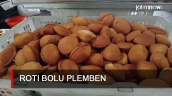 Video: Manisnya Roti Jadul Bolu Plemben Khas Jombang