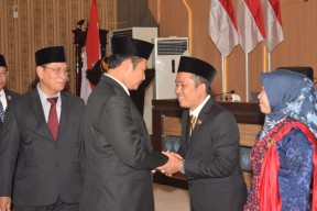 Tulus Santoso Resmi Gantikan Adik Bupati Lamongan Sebagai Anggota DPRD