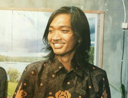 Umbar Basuki, Seniman Muda Inspiratif Asal Lamongan
