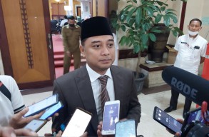 Eri Cahyadi Sebut Pemkot Belum Kantongi Data Kasus Gagal Ginjal Akut di Surabaya