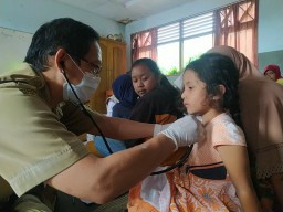 Begini Kondisi Ratusan Warga Ponorogo Korban Longsor di Pengungsian