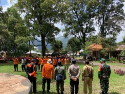 Pencarian Pendaki yang Hilang saat Ritual di Gunung Lawu Dihentikan