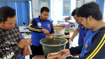 Tagana Kabupaten Kediri Kirim 1,5 Kwintal Sambal Pecel ke Korban Gempa Cianjur