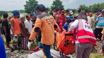 Polres Mojokerto Beber Kronologi Laka Maut Yamaha Vega Tertabrak KA Logawa