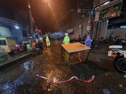 Kebakaran di Pakuwon Mall hingga Banjir Putus Jalur Peterongan-Jombang