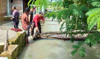 Balita Tewas Tercebur Sungai Depan Rumah Imbas Banjir Luapan Kali Pacal