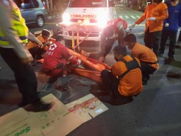 Pengendara Motor di Surabaya Tewas saat Terobos Lampu Merah