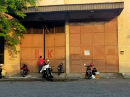 Gudang di Surabaya Digeledah Densus 88, Tempat Kerja Terduga Teroris?