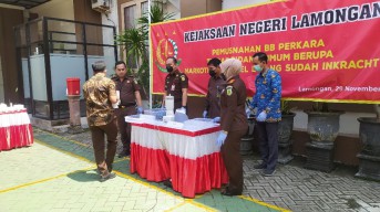 Kejari Lamongan Blender Sabu dan 6.308 Butir Pil Koplo