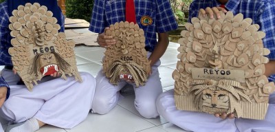 Belajar dari YouTube, Siswa SMAN 1 Pulung Ponorogo Buat Miniatur Reog Kardus