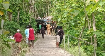Sosok Misterius Bikin Mobil Pelat M Nyasar ke Makam Tumenggung Brotonegoro
