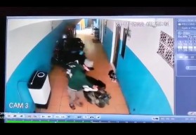 Pria Bertopi Abu-abu Gentayangan Curi 3 Motor di Sedati, Sidoarjo