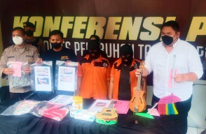 Kejam! Bocah di Surabaya Dianiaya Ibu dan Temannya Selama 2 Tahun
