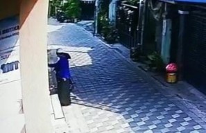 Pria Bersarung Bobol Kotak Amal Musala di Surabaya, Gondol Uang Jutaan Rupiah
