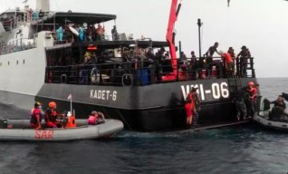 Kapal Mutiara Timur I Terbakar di Bali, 257 Orang Disebut Telah Dievakuasi