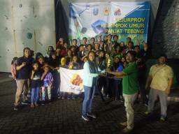 FPTI Surabaya Pertahankan Juara Umum Kejurprov KU 2022