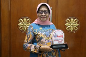 Pemkab Jombang Terima Penghargaan Indonesia Smart City 2022