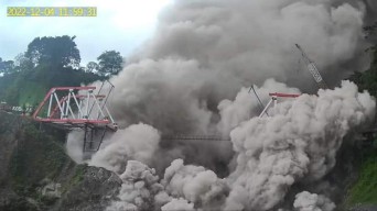 Erupsi Semeru, Polres Malang Imbau Warga Cari Jalur Alternatif ke Lumajang