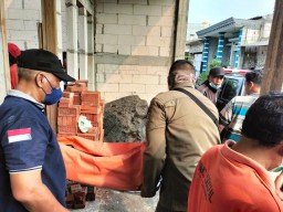 Tukang asal Surabaya Tewas Terpeleset dari Lantai Dua