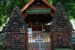 Wisata Religi Gratis Anti Mainstream di Lamongan, Lokasinya Adem