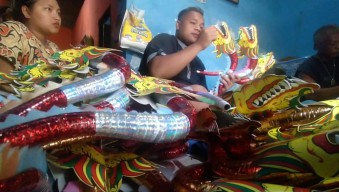 Wow! Perajin Terompet di Jombang Raup Cuan Puluhan Juta