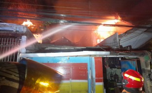Ponpes Inabah Surabaya Terbakar, Diduga karena Santri Depresi Bakar Sarung